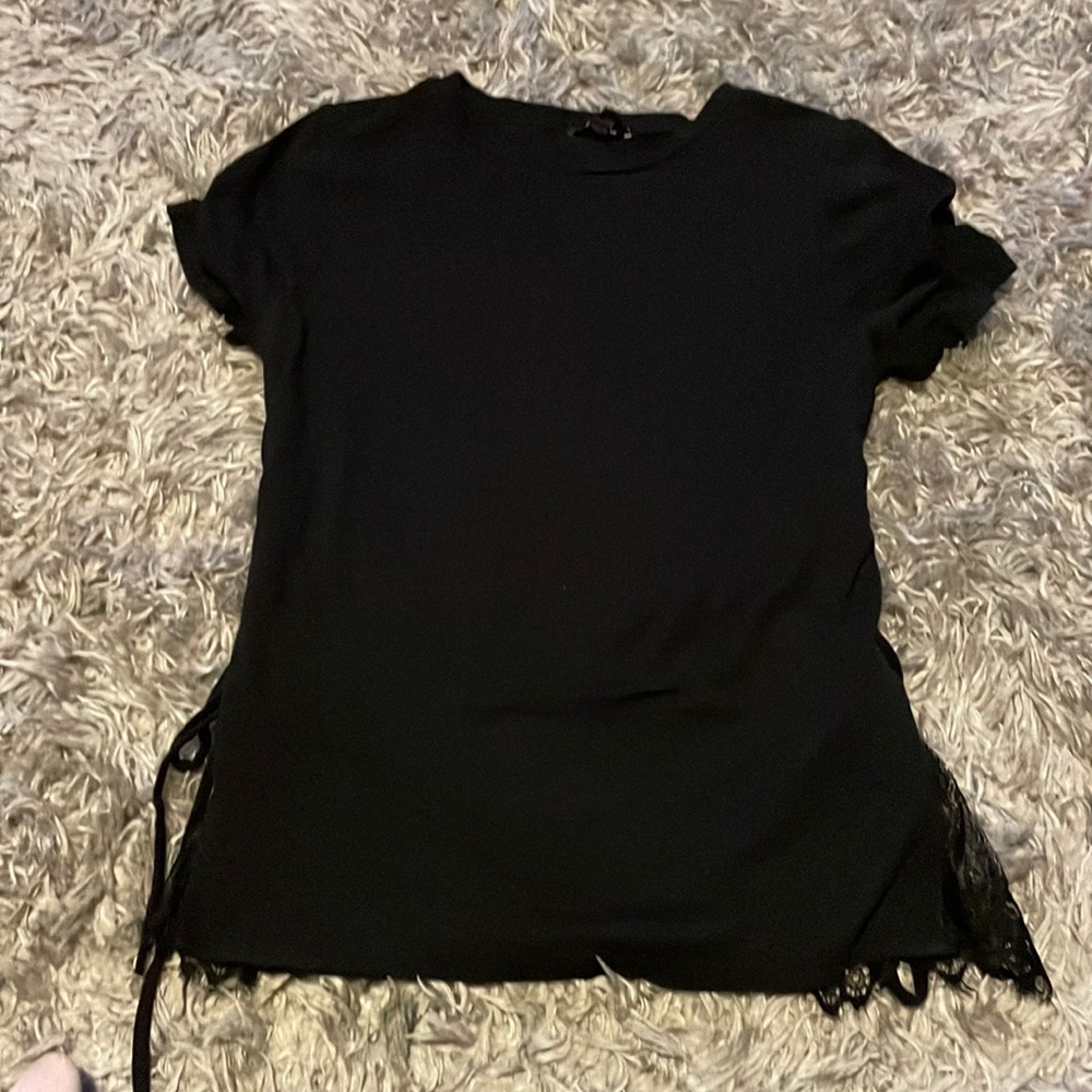 Black Papaya women’s lace side tee size L